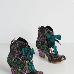 DISO something wicked boot modcloth